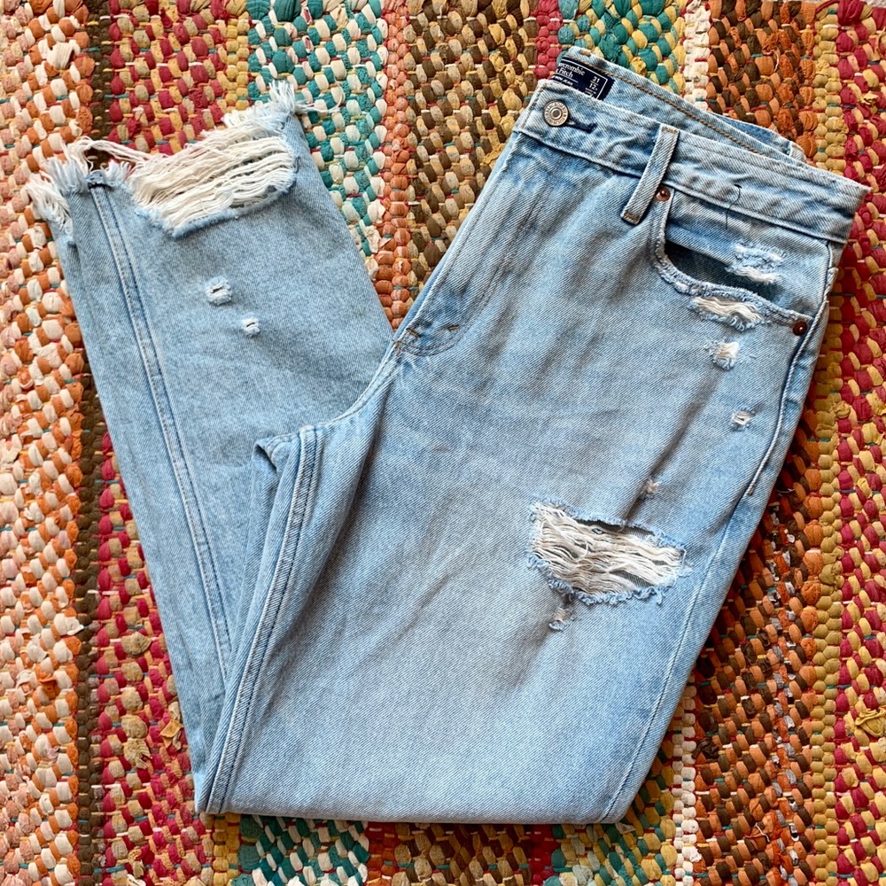 NWOT Abercrombie & Fitch Mom Jeans